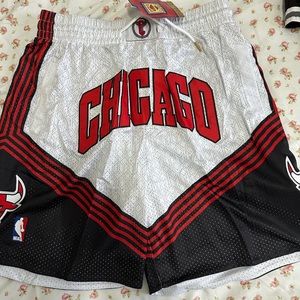 Just Don Chicago Bulls. Size: XL